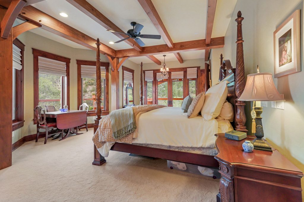 The Primary Suite at Red Pine Retreat